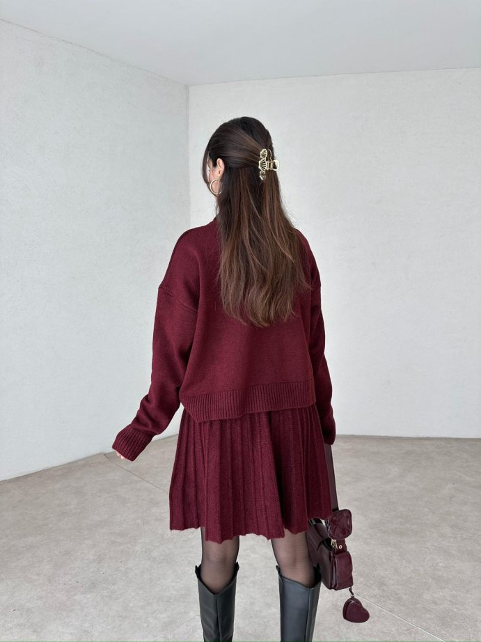 Damen Strick Set Mit Rollkragenpullover Und Plissiertem Rock