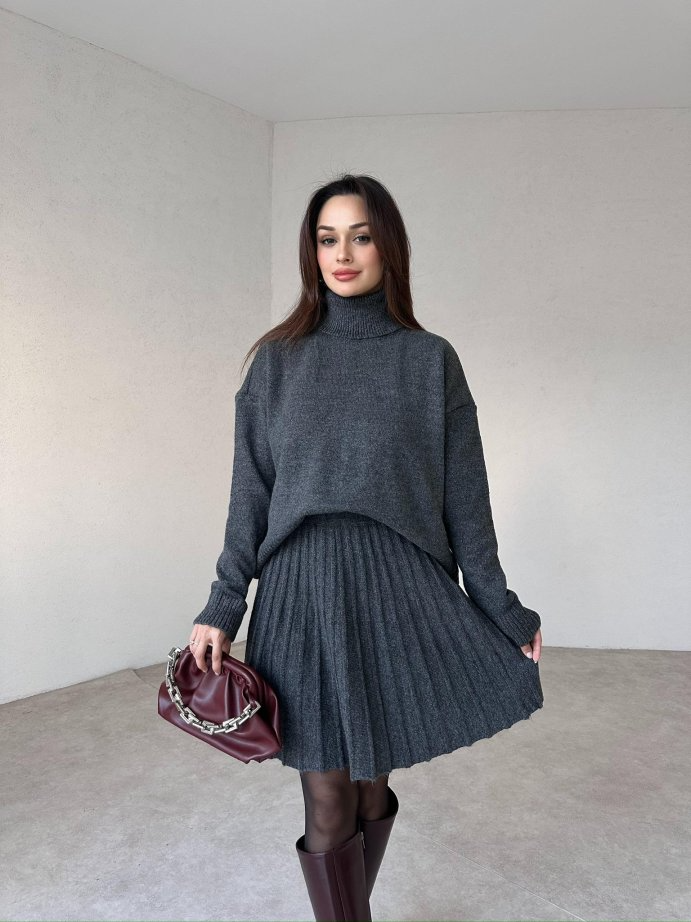 Damen Strick Set Mit Rollkragenpullover Und Plissiertem Rock