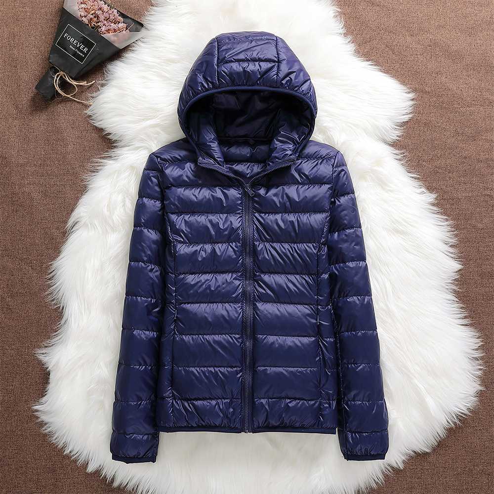 Damen Daunenjacke Mit Kapuze Und Klassischem Design