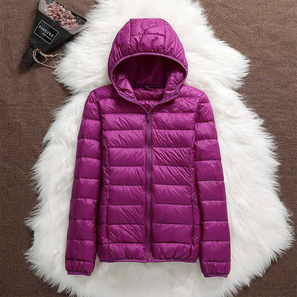 Damen Daunenjacke Mit Kapuze Und Klassischem Design