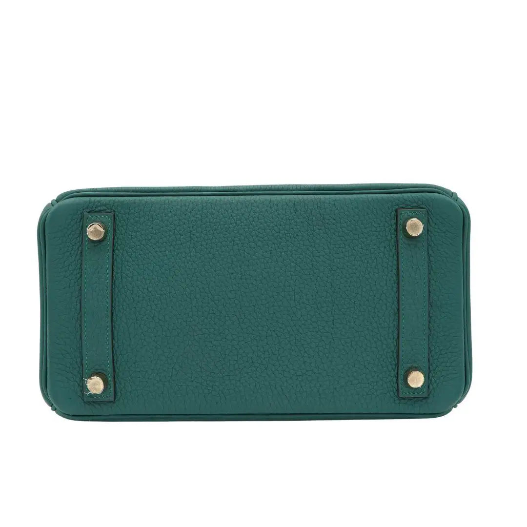 Elegante feste Handtasche mit Goldakzenten für Damen