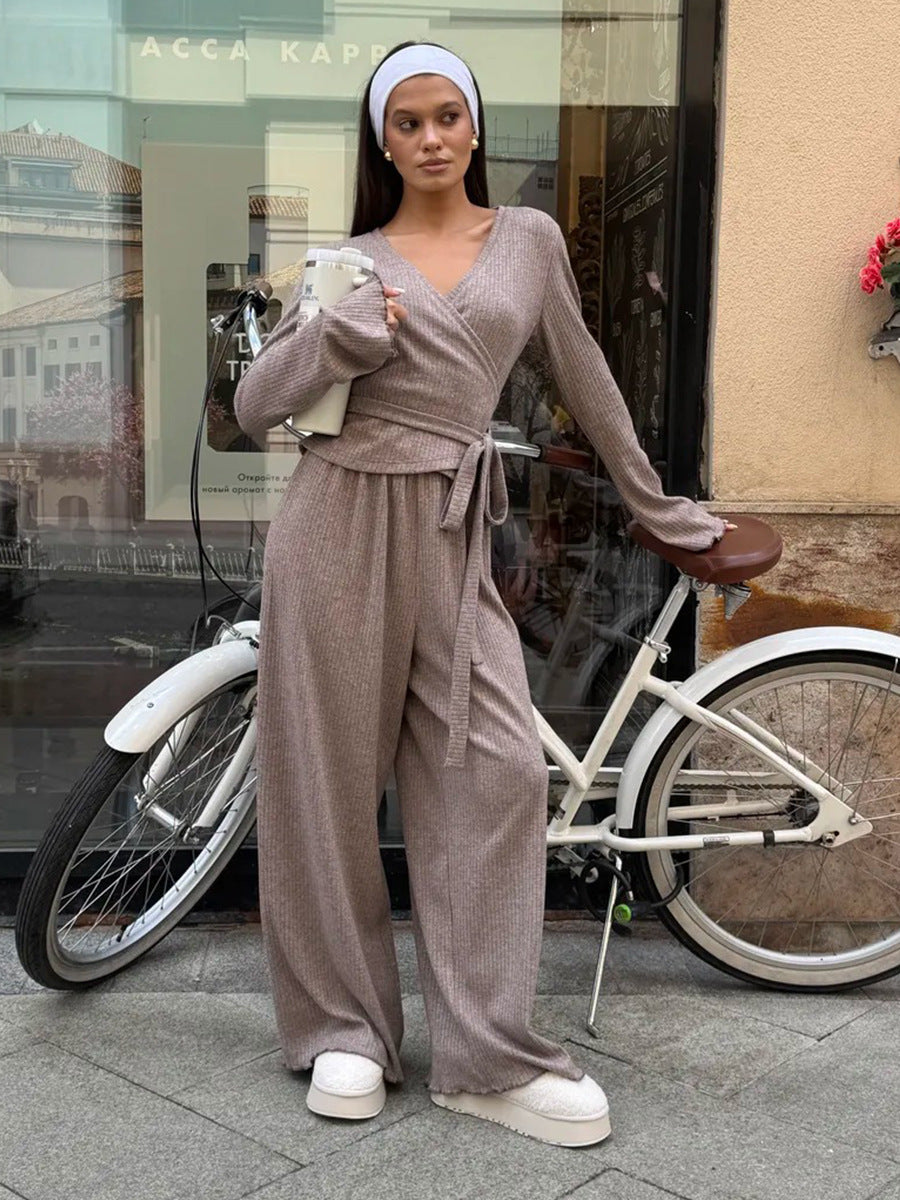 Grau Geripptes Strick-Crop-Top und Weite Hosen Set