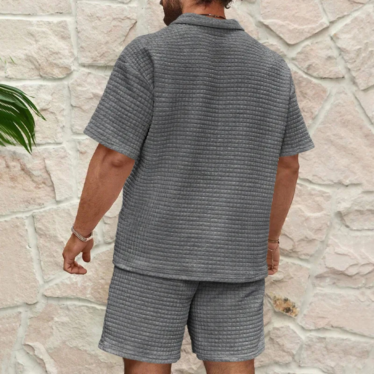 Herren Zweiteiler mit Waffelstruktur und Relaxed Fit aus leichtem Sommermaterial